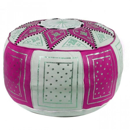 Traditional pouf in fuchsia